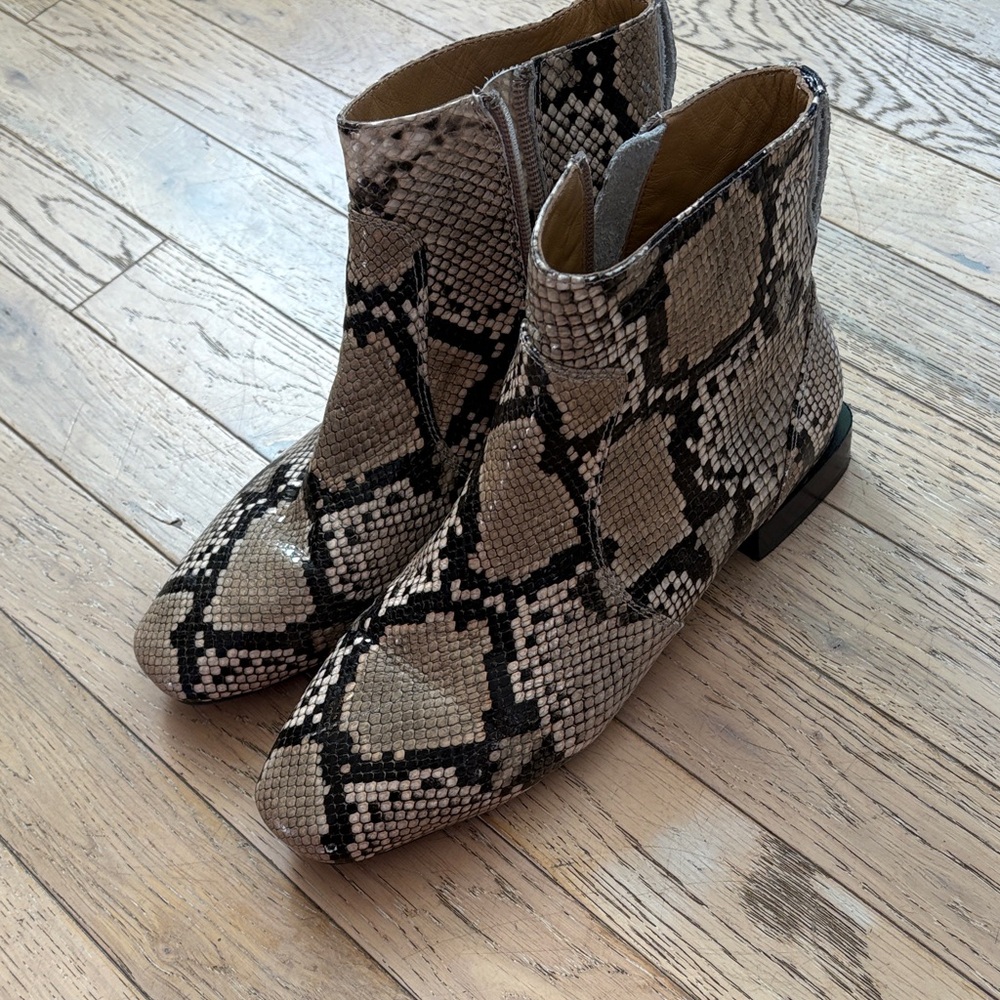 Elegant Snakeskin Ankle Booties